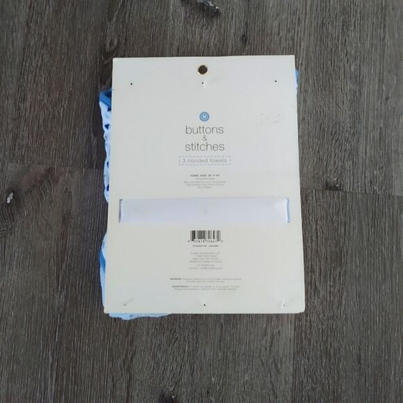 NEW Buttons & Stitches Baby Boy 3 Pack Rolled/Carded Hooded Towels - Picture 2 of 4